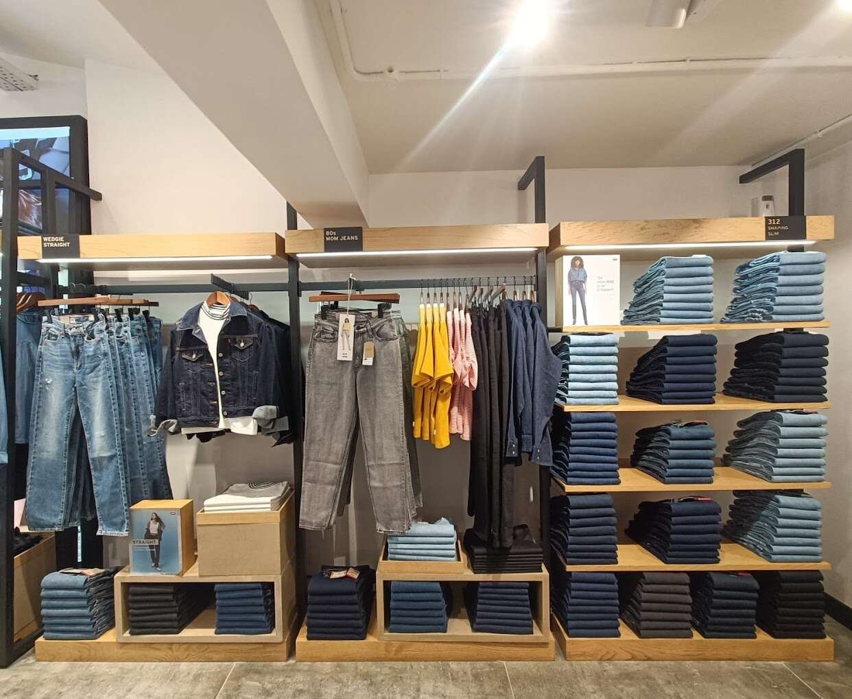 Levi's Exclusive Store 